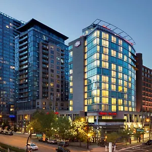hampton-inn-and-suites-downtown.vancouver-hotels-bc.net/